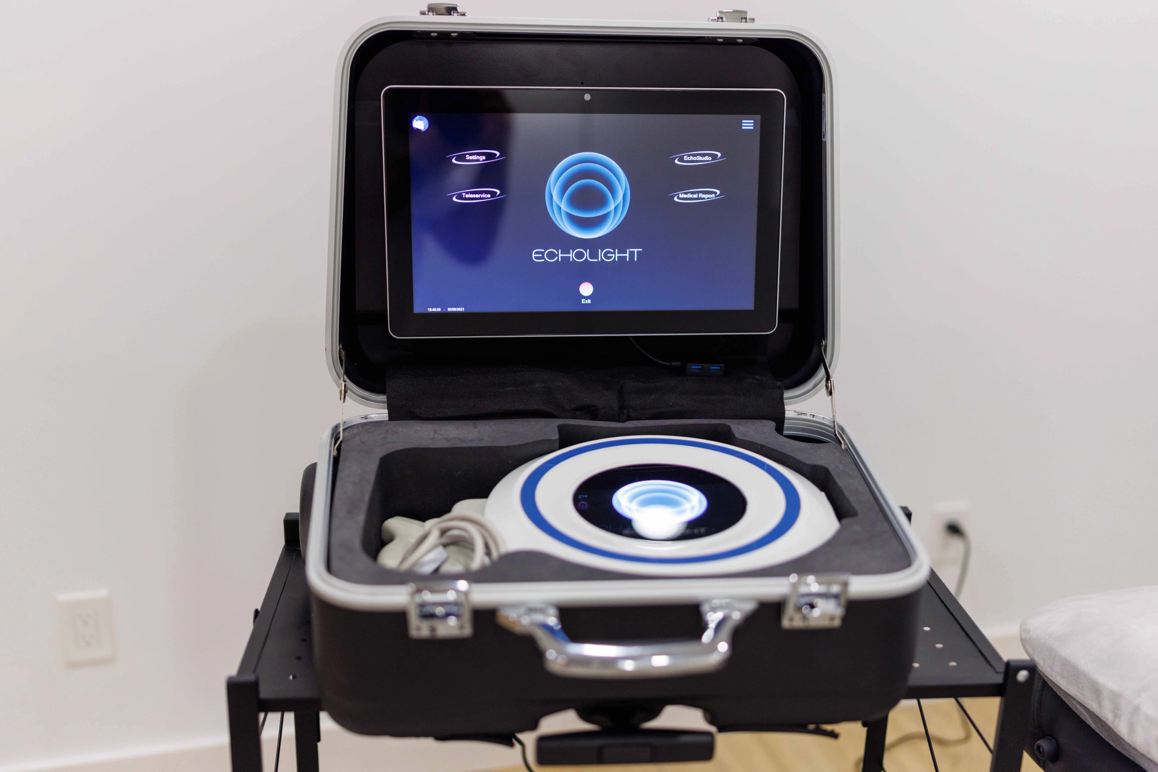 Echolight EchoS portable bone health assessment device